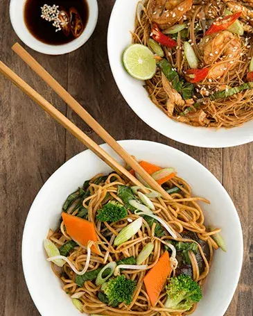 Sriracha UB City Bangalore Shanghai noodles with prawns and vegetables